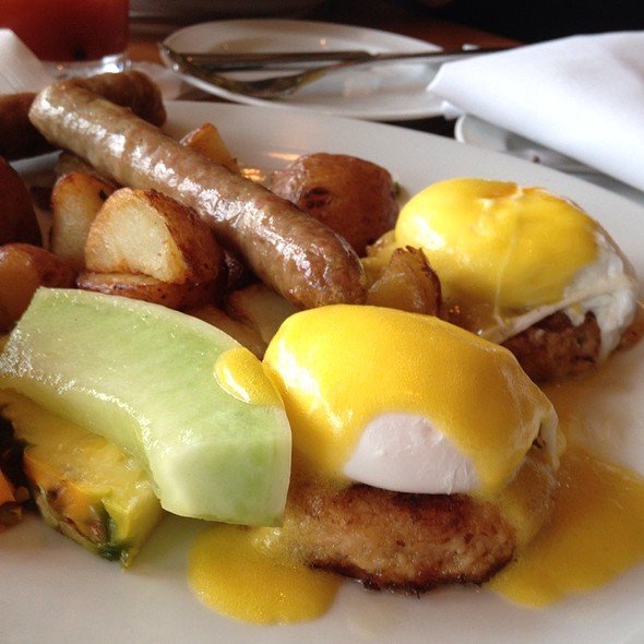 Crab Cake Eggs Benedict Vancouver Crab Cake Eggs Benedict Vancouver