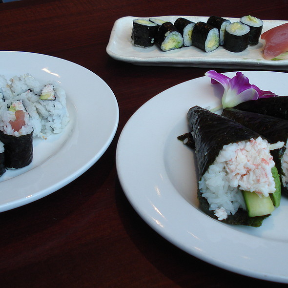 Hapa Sushi Grill & Sake Bar Cherry Creek Restaurant Denver, CO