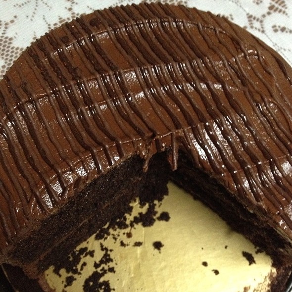 Marketside Rich Cream Cheese Chocolate Cake Marketside Rich Cream Cheese Chocolate Cake