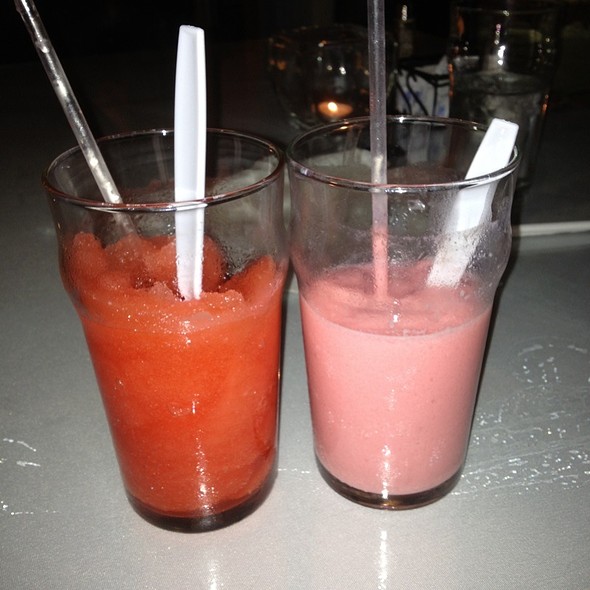 Frullati Cafe Bakery Strawberry Banana Smoothie Frullati Cafe Bakery Strawberry Banana Smoothie