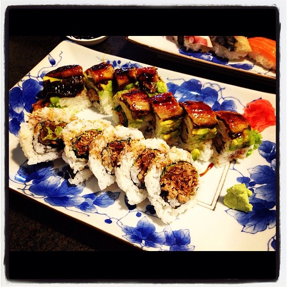 Cuisine Moderne Avec Piano : Beef Teriyaki & Dragon Roll at AsahiYa[R Cuisine Moderne Avec Piano : Beef Teriyaki & Dragon Roll at AsahiYa[R