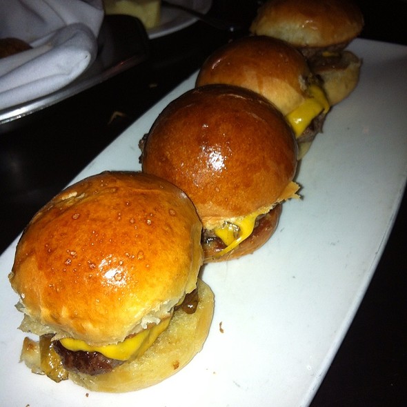 Prime 112 Restaurant Kobe Beef Sliders Foodspotting