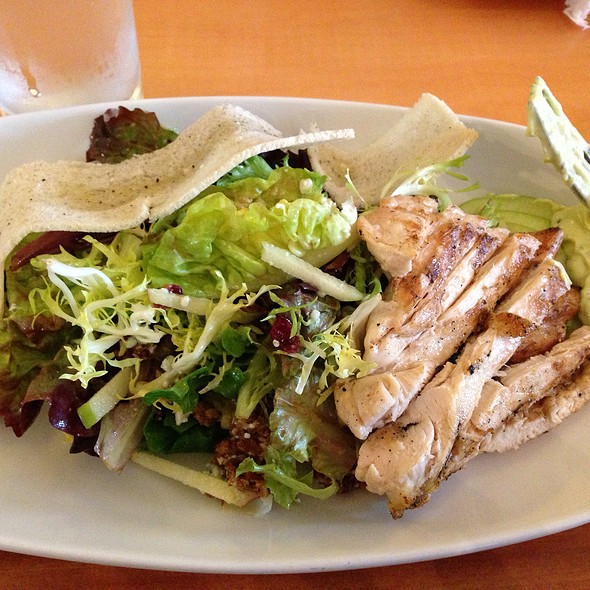 farmers market salad togo's