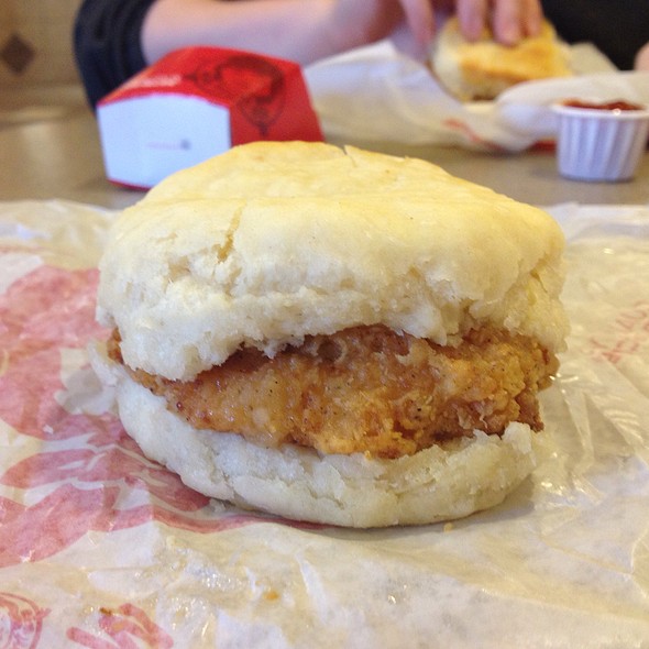 wendy's biscuits and gravy