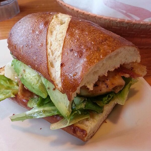 grilled chicken sandwich chili's