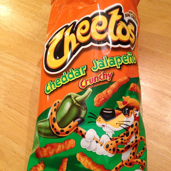 cheddar jalapeno cheetos