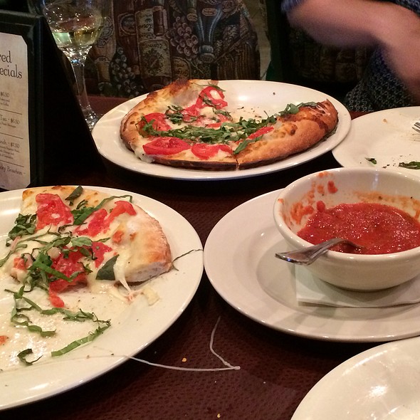 Pizzalley S Chianti Room Pizzalley S Chianti Room