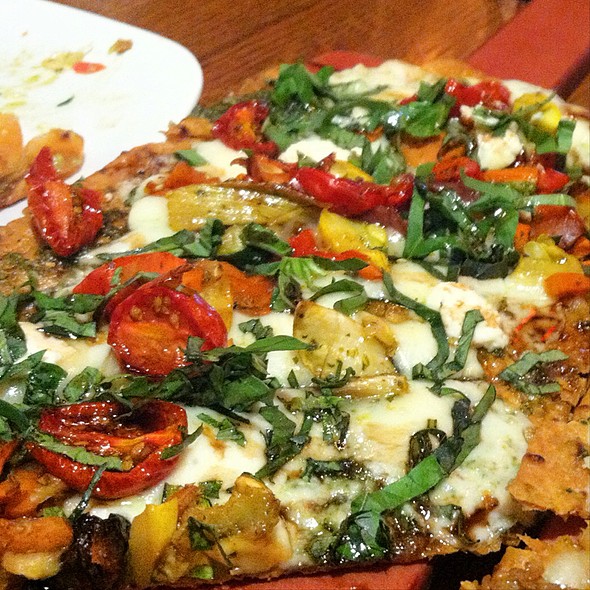 Grilled Veggie Pizzas Alfredo Grilled Veggie Pizzas Alfredo
