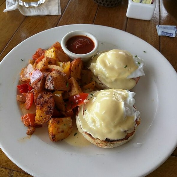 Pacific Coast Grill Cardiff Restaurant CardiffByTheSea, CA