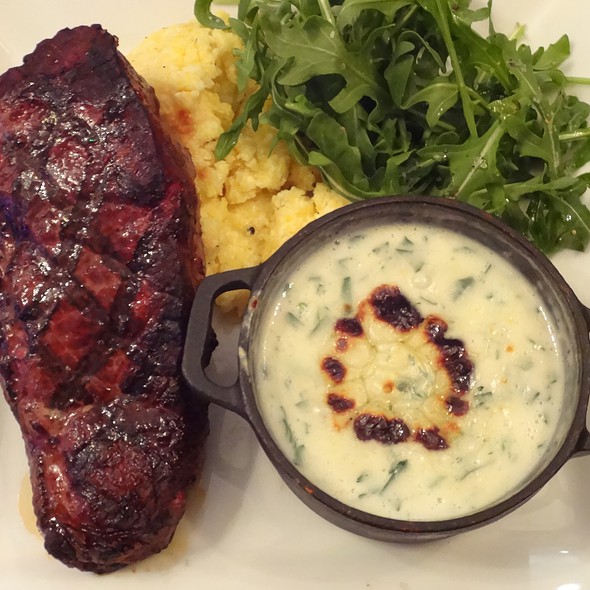 Tallulah Crafted Food and Wine Bar at Renaissance Baton Rouge