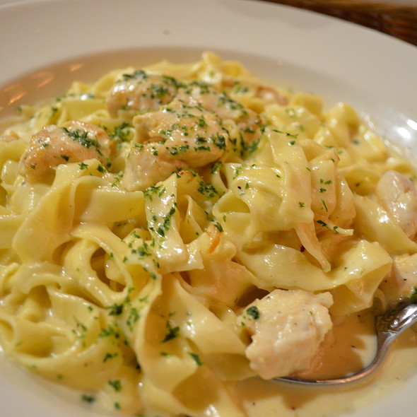 The Cheesecake Factory Woodland Hills Restaurant Woodland Hills, CA