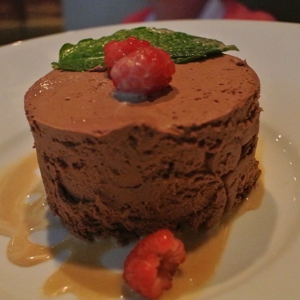 chinato cleveland restaurant info