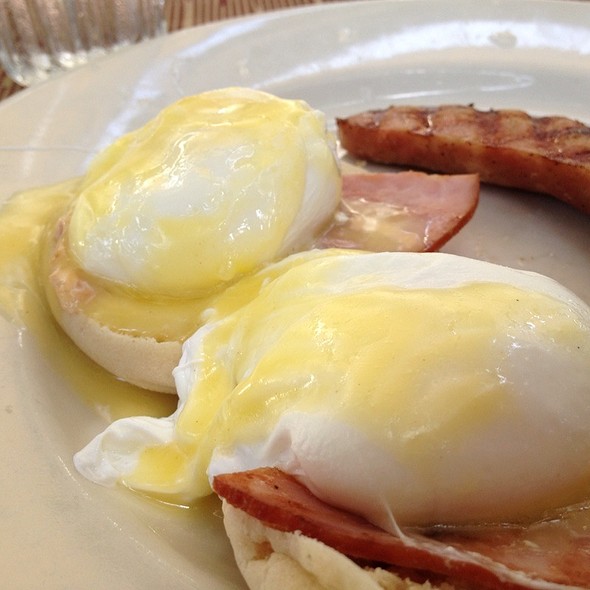 Lucky 32 Southern Kitchen Greensboro Restaurant Greensboro, NC