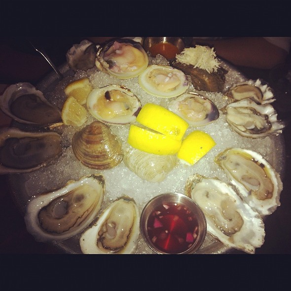 Zee Grill Seafood Restaurant Oyster Bar Toronto On Zee Grill Seafood Restaurant Oyster Bar Toronto On