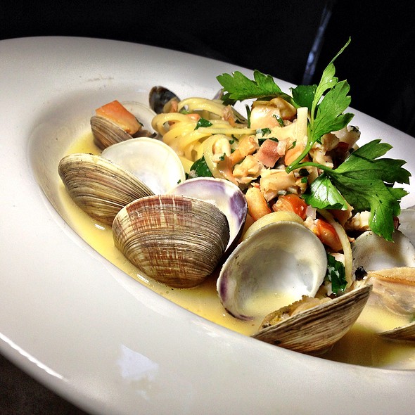 Bottega Louie Restaurant Gourmet Market Los Angeles Ca Opentable