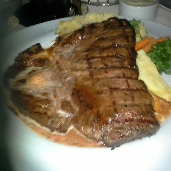 Friday's Station Steak & Seafood Grill Harrah's Lake Tahoe Restaurant