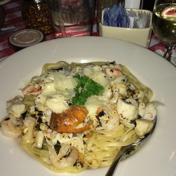 Vinny Vanucchi's 'Little Italy' Dubuque Restaurant Dubuque, IA